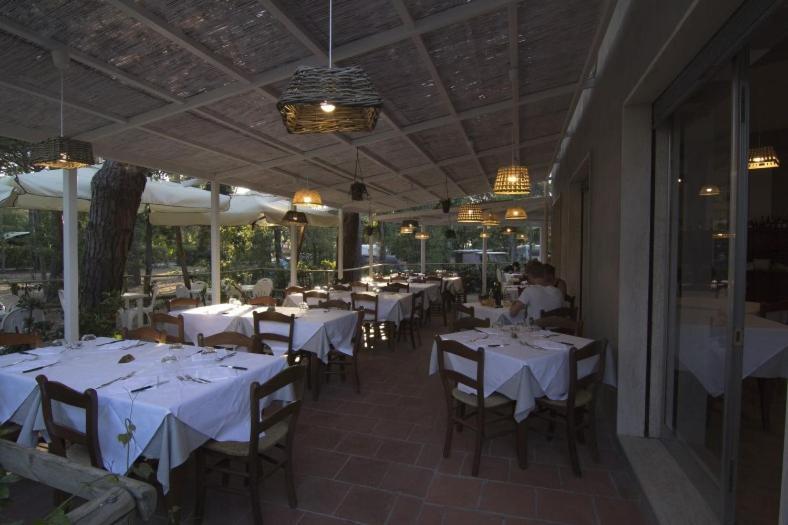 Camping Campo Dei Fiori - Glamping4All Vada Exterior foto
